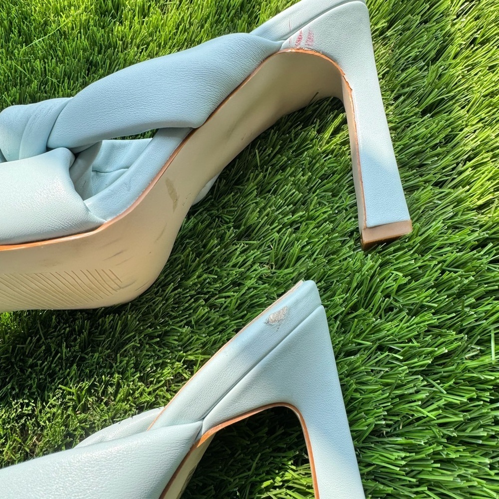 NWOT AZALEA WANG SWEET LIKE SUNDAY CHUNKY
SANDAL IN BLUE - Picture 9 of 11